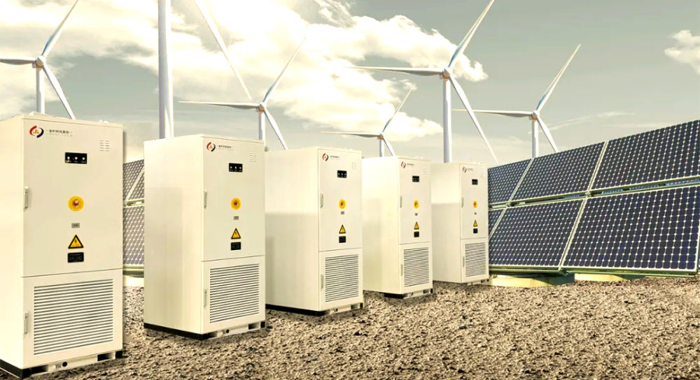 光伏“反内卷”真的要赢了？价格回暖、政策发力，隐忧仍在！